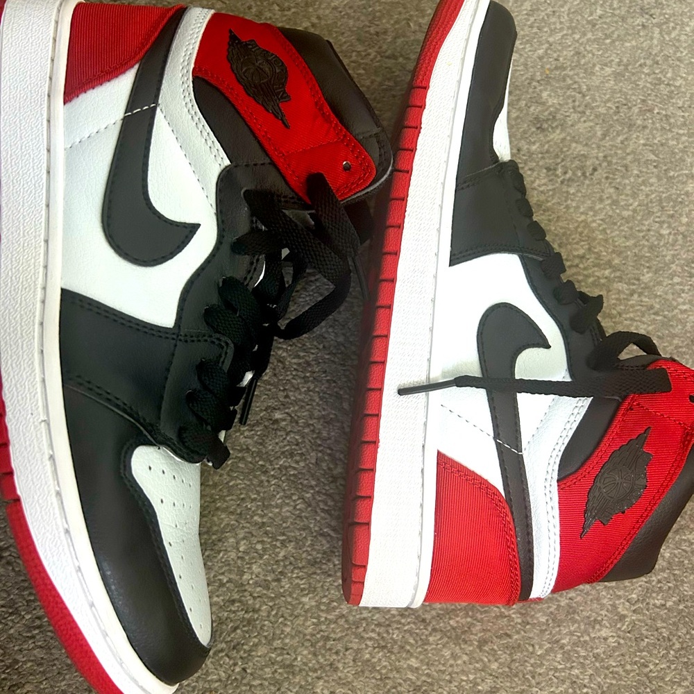 Nike Air Jordan 1 Retro High OG Sneakers